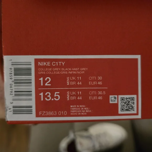 Nike C1TY "Phone Booth"Nike Men's - Picture 7 of 8